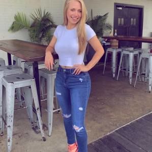 Meet your Posher, Kelsey